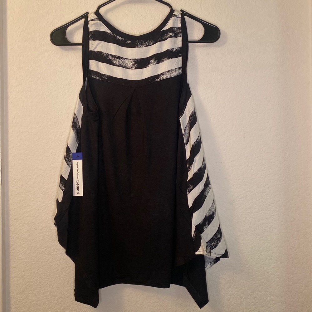 Black & White Tank Top by Tresics